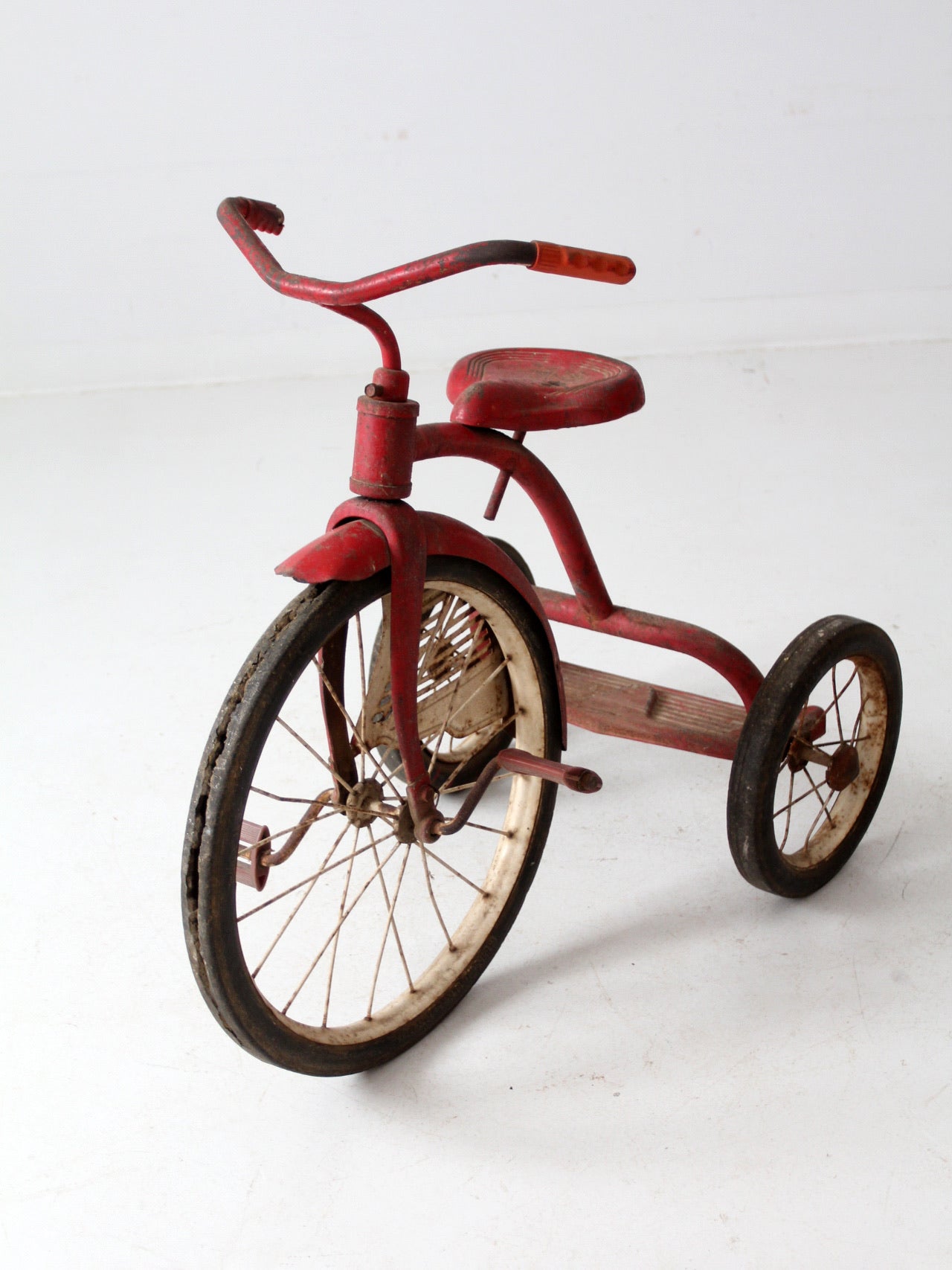 vintage decorative tricycle – 86 Vintage