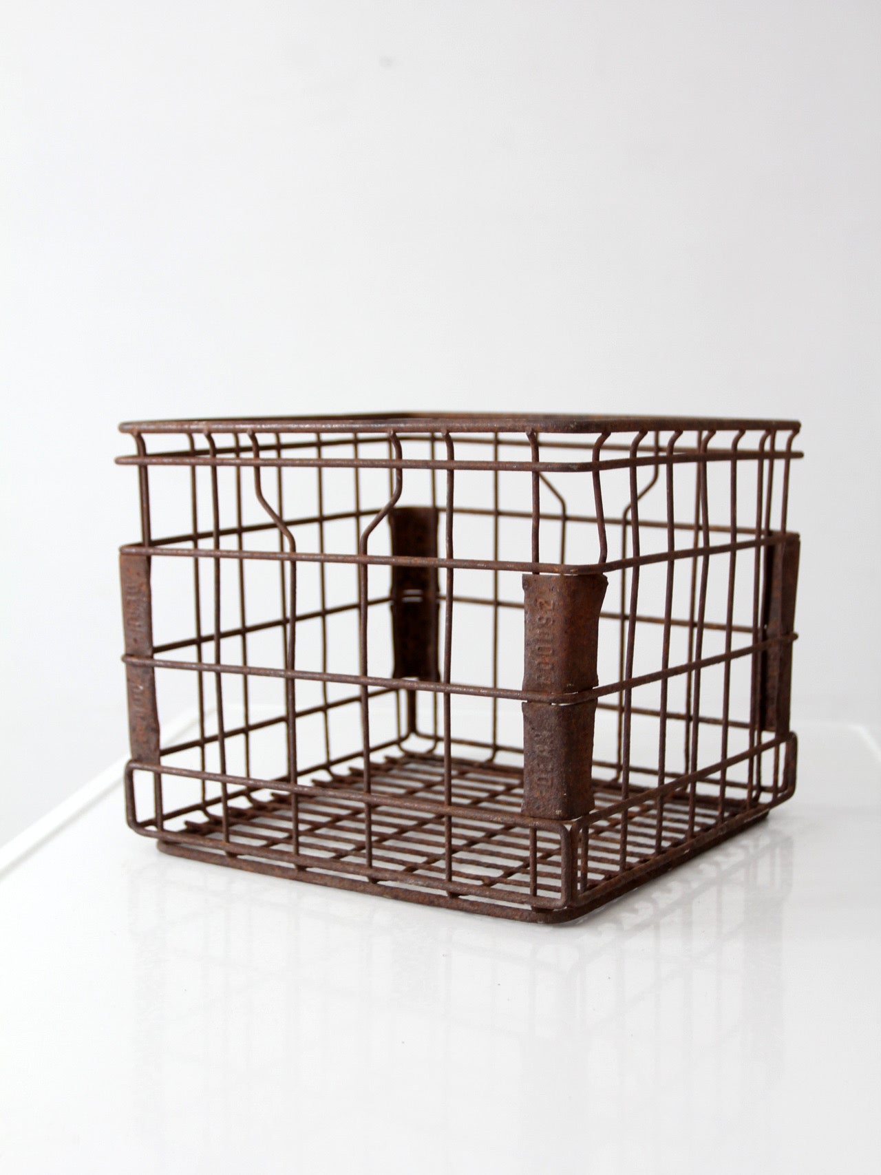 vintage Dean Foods milk crate