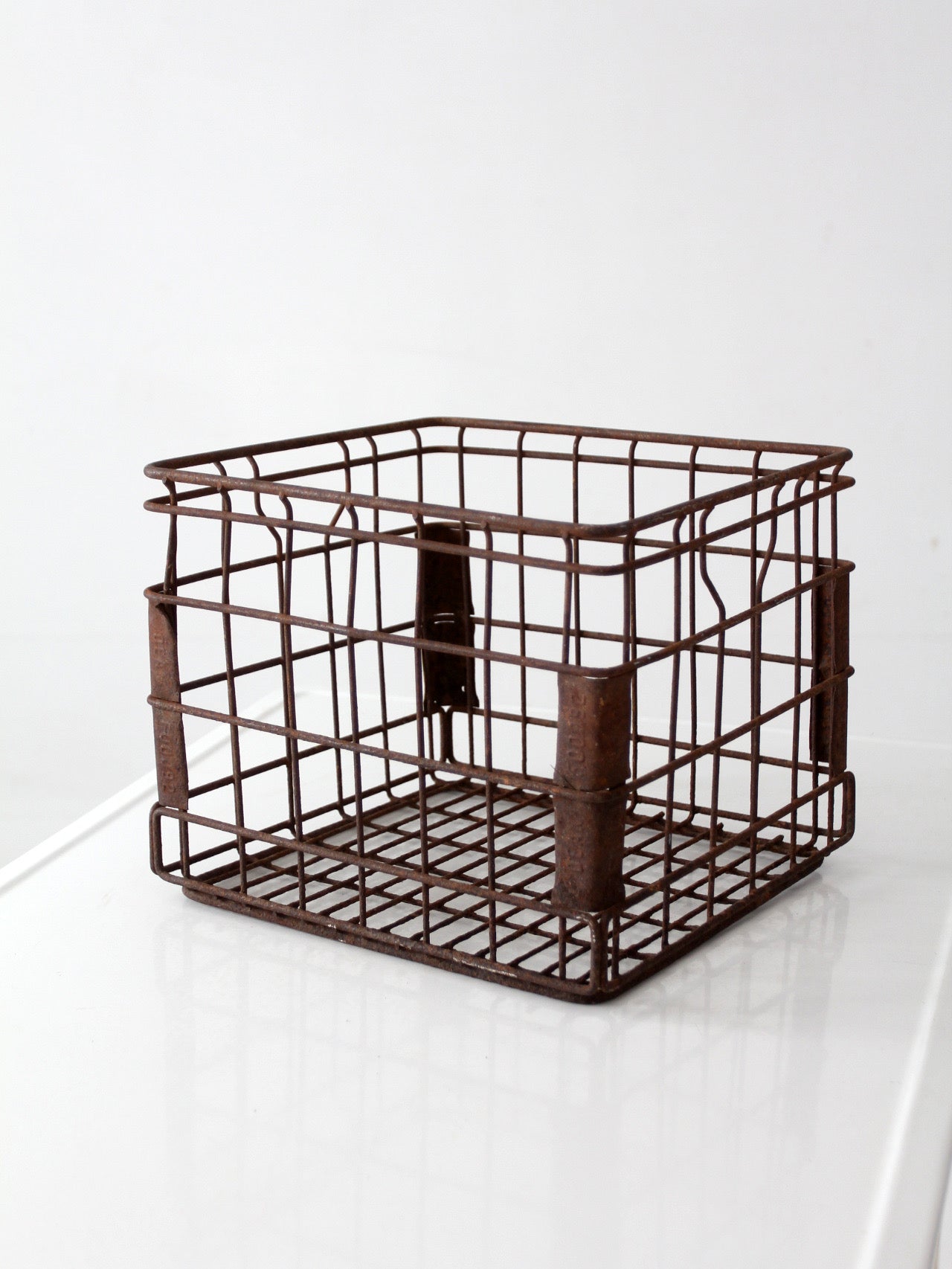 vintage Dean Foods milk crate