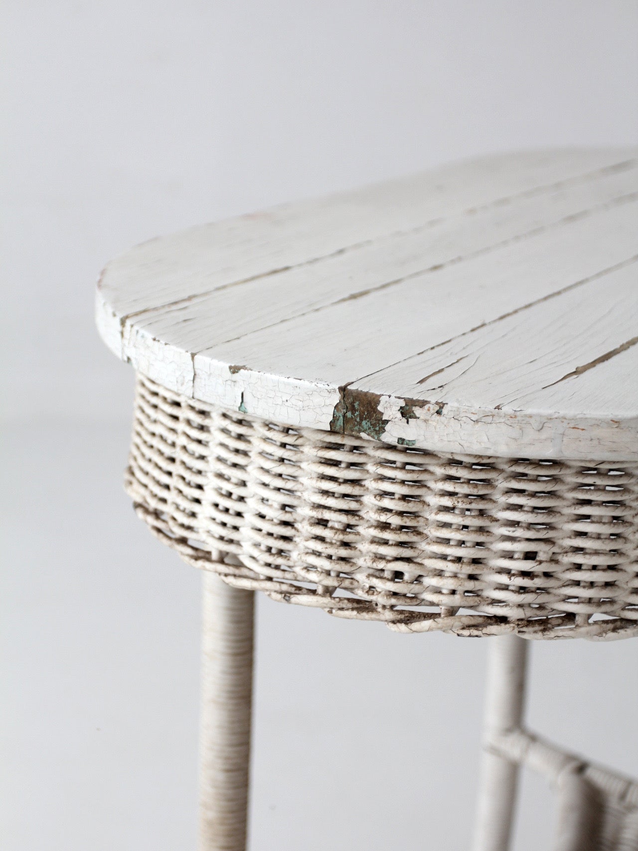 antique white wicker sunroom table