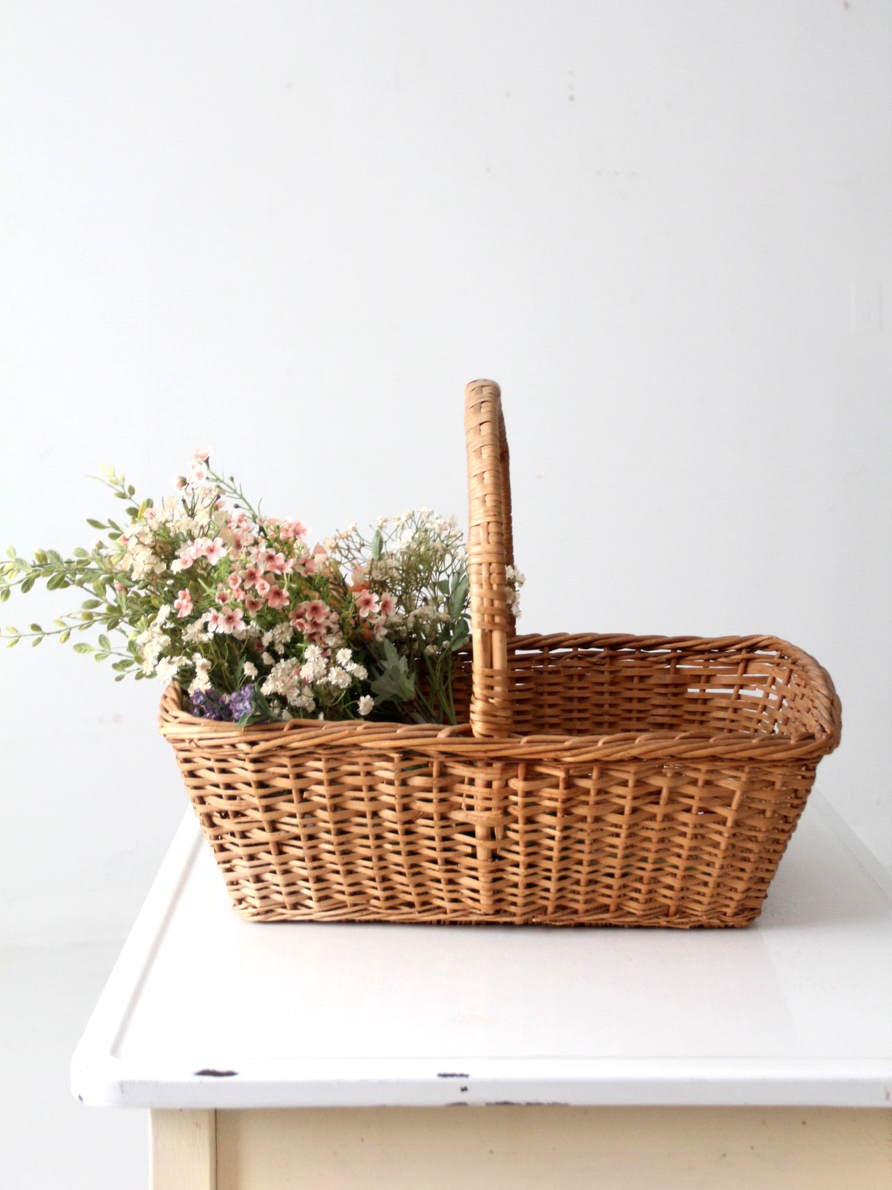 vintage wicker gathering basket – 86 Vintage