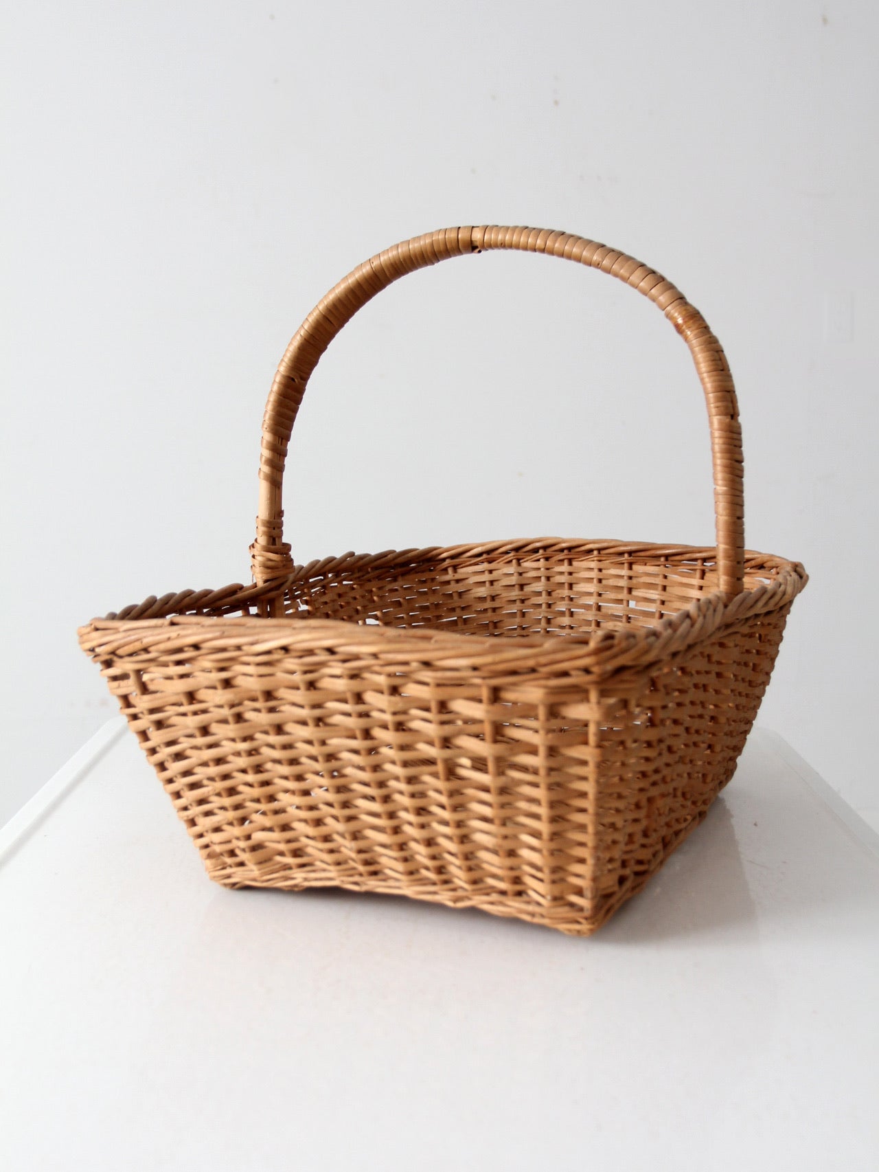 vintage wicker gathering basket – 86 Vintage