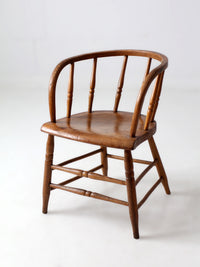 antique 1800s Windsor captain’s chair