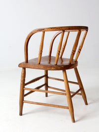 antique 1800s Windsor captain’s chair