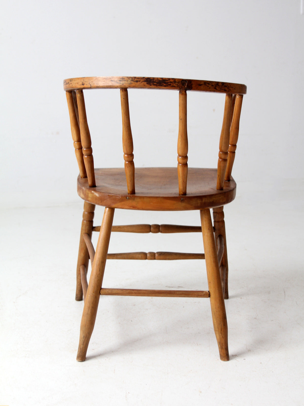 antique 1800s Windsor captain’s chair