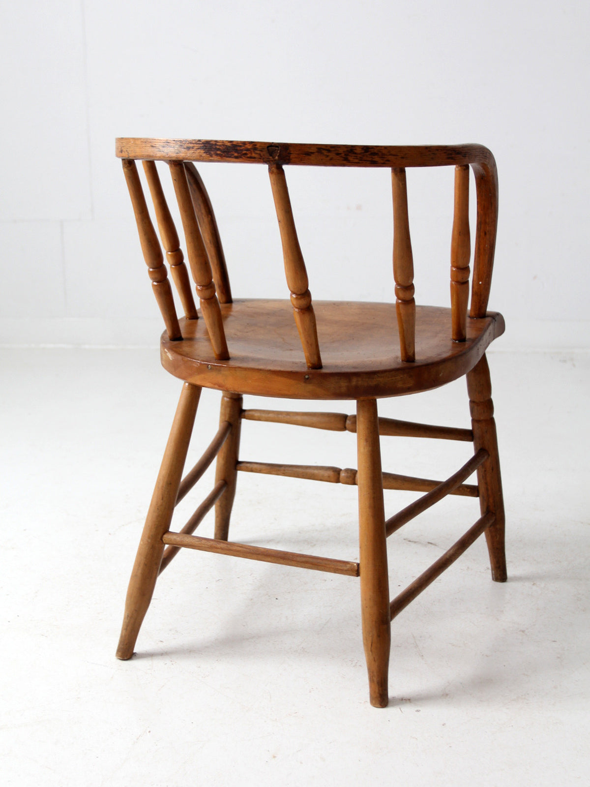antique 1800s Windsor captain’s chair
