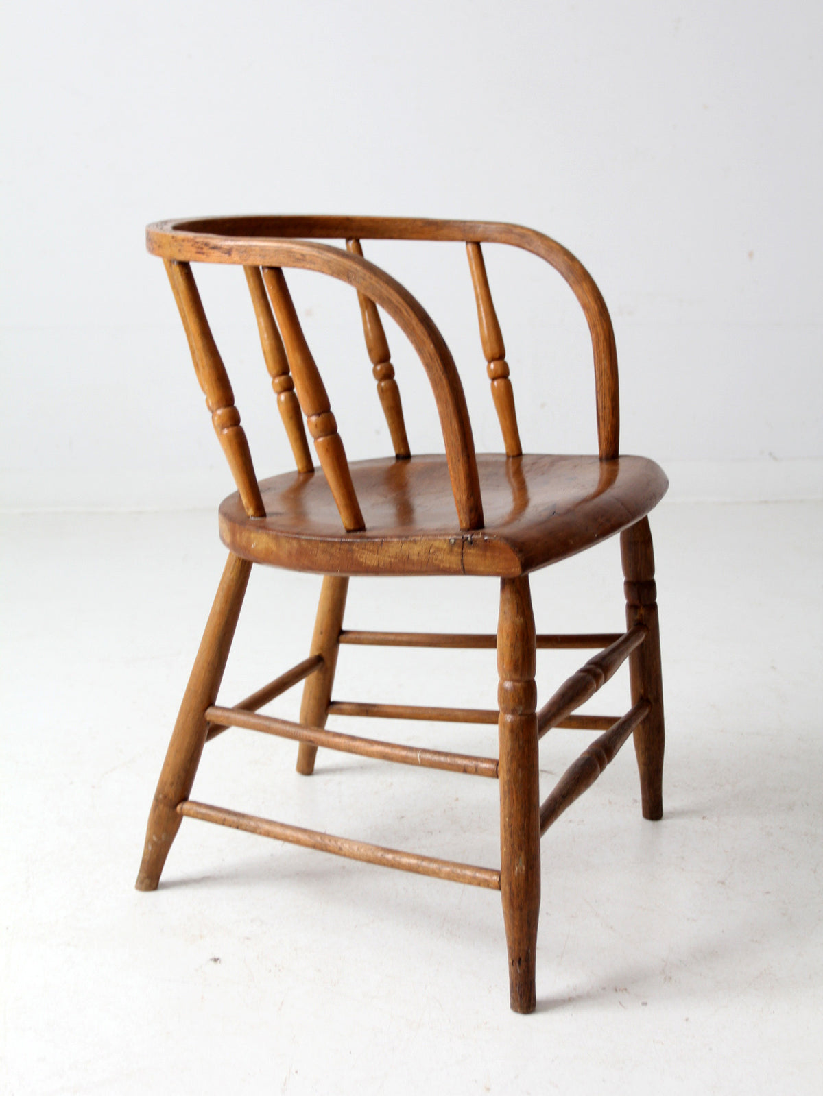antique 1800s Windsor captain’s chair