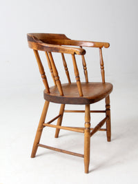 antique Windsor captain’s chair