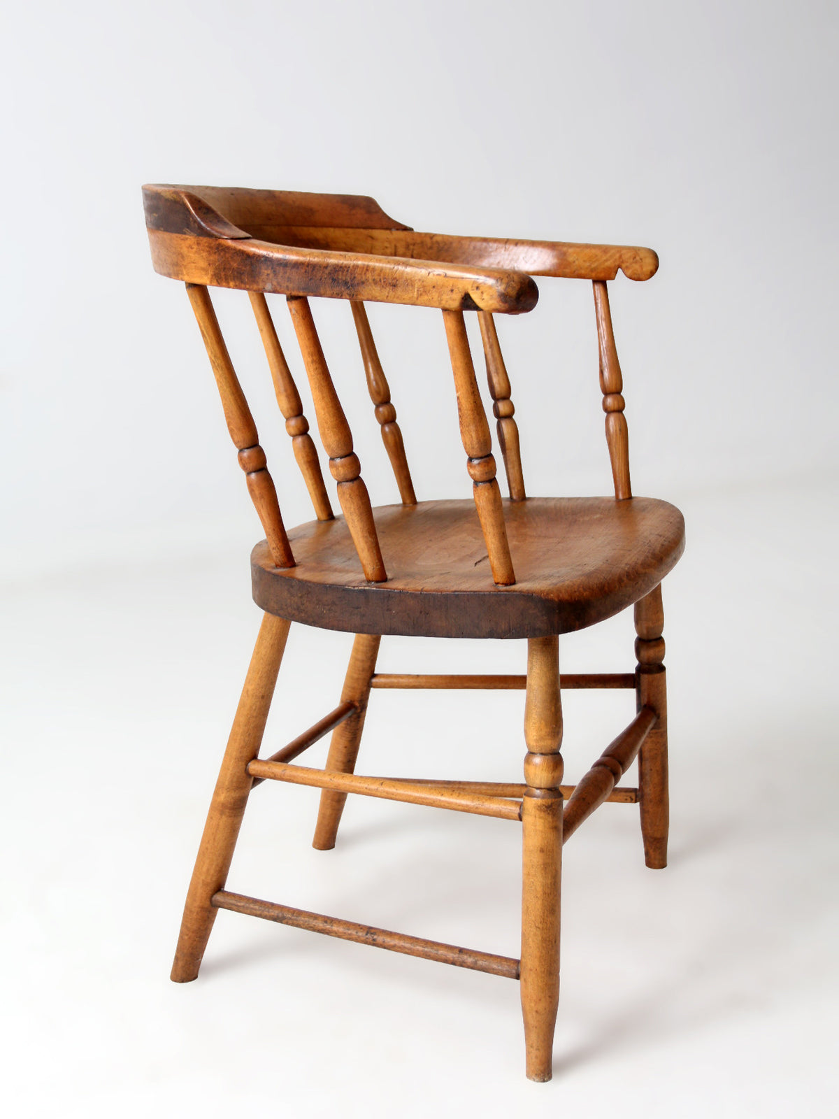 antique Windsor captain’s chair
