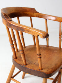 antique Windsor captain’s chair