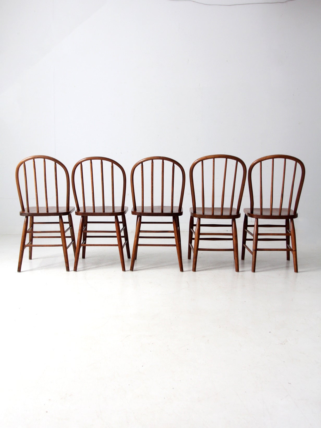 set of 5 antique bow back Windsor dining chairs