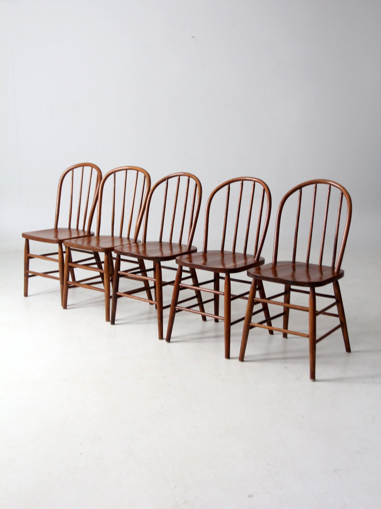 set of 5 antique bow back Windsor dining chairs