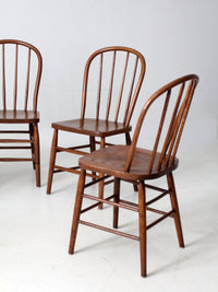 set of 5 antique bow back Windsor dining chairs