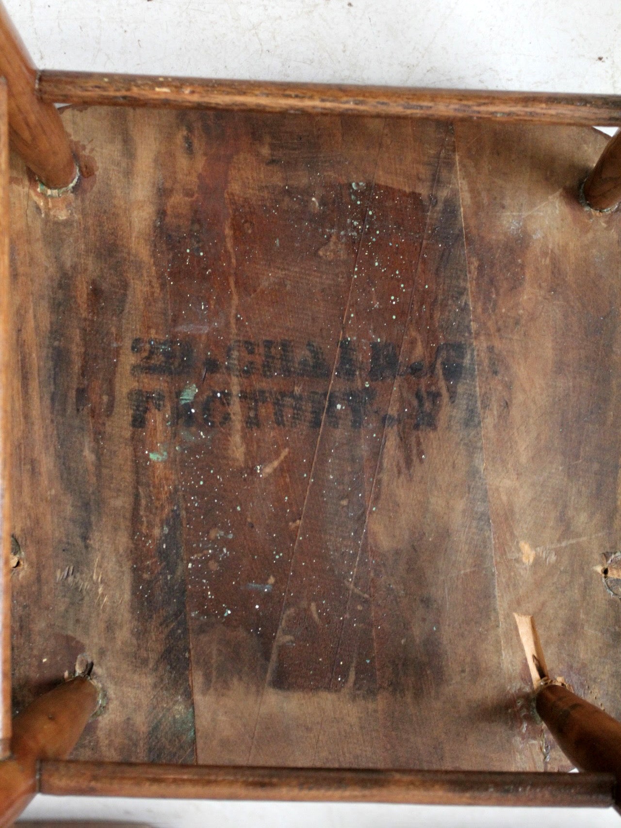 set of 5 antique bow back Windsor dining chairs