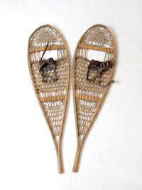 vintage snowshoes
