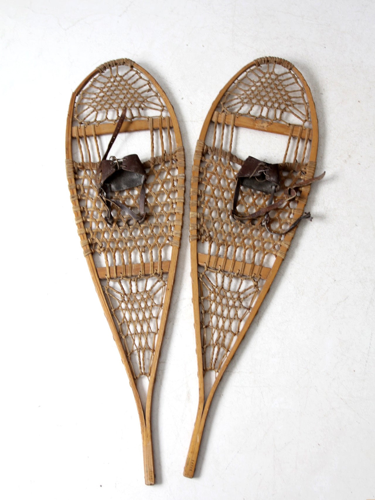 vintage snowshoes