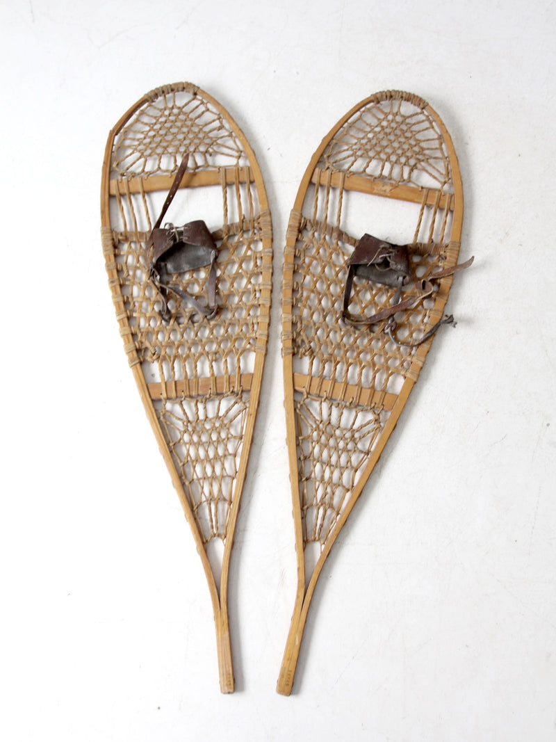 vintage snowshoes