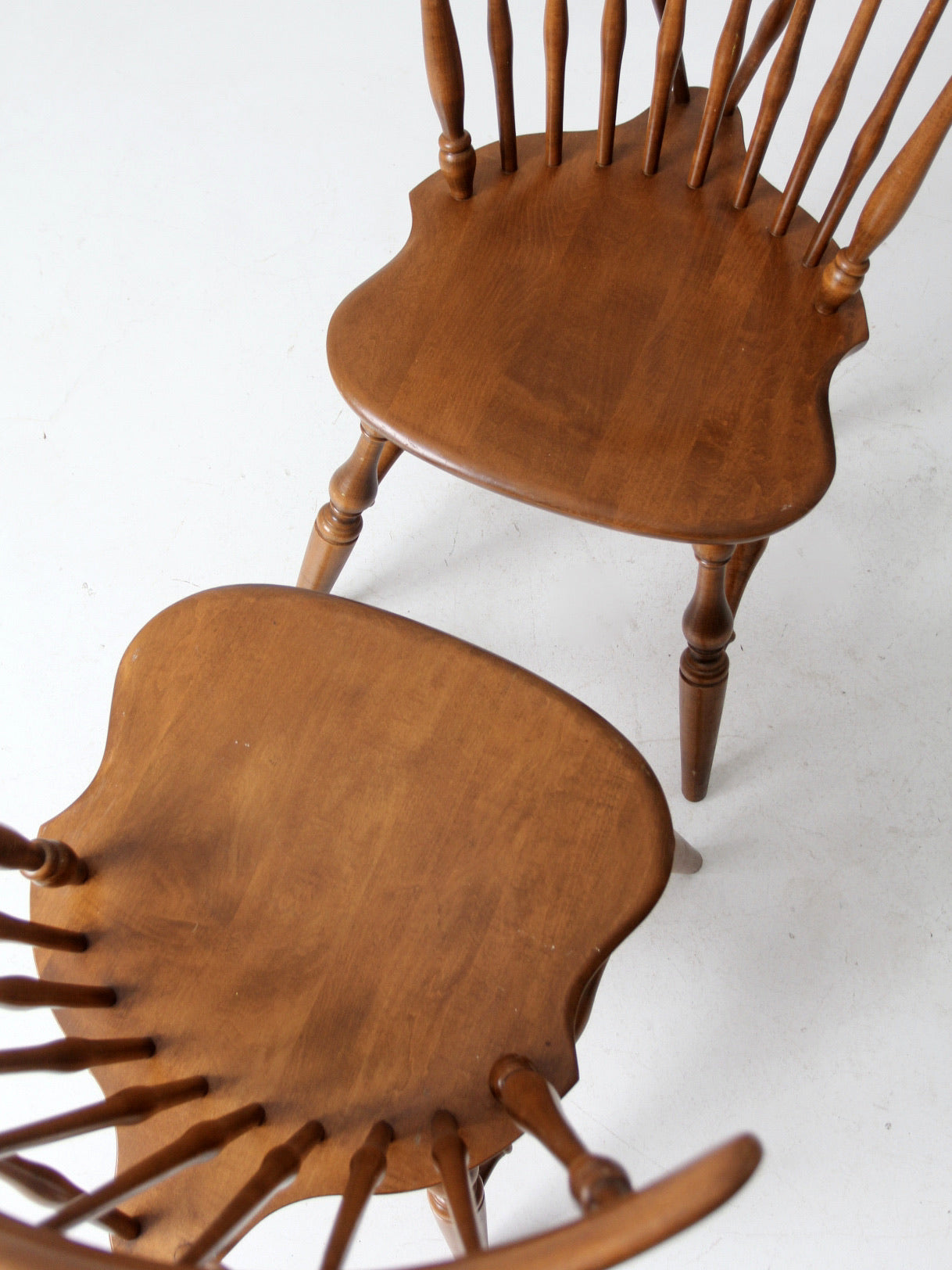 vintage Ethan Allen Windsor chairs pair – 86 Vintage