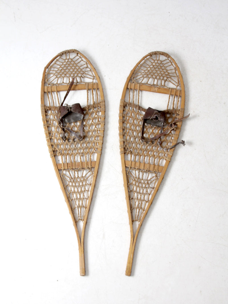 vintage snowshoes
