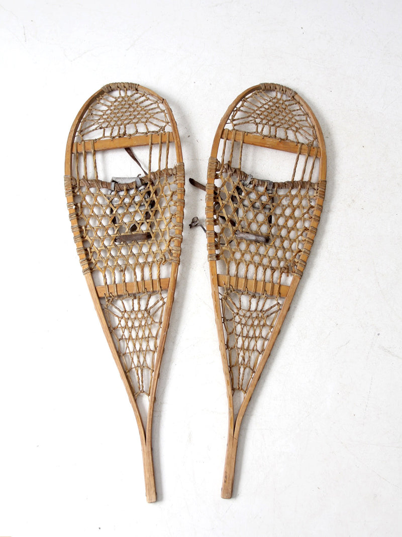 vintage snowshoes