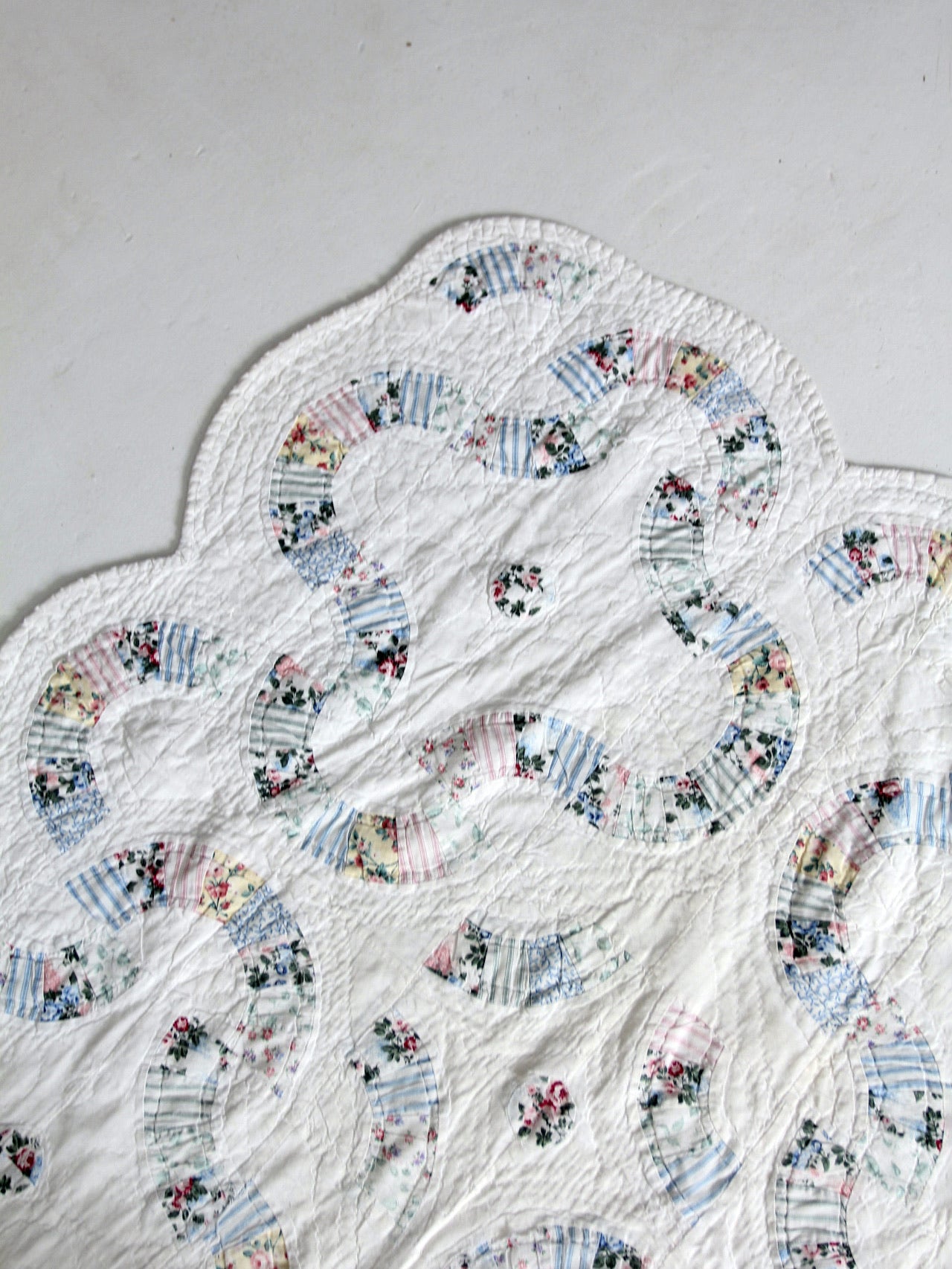 vintage hand stitched quilt 78 x 84