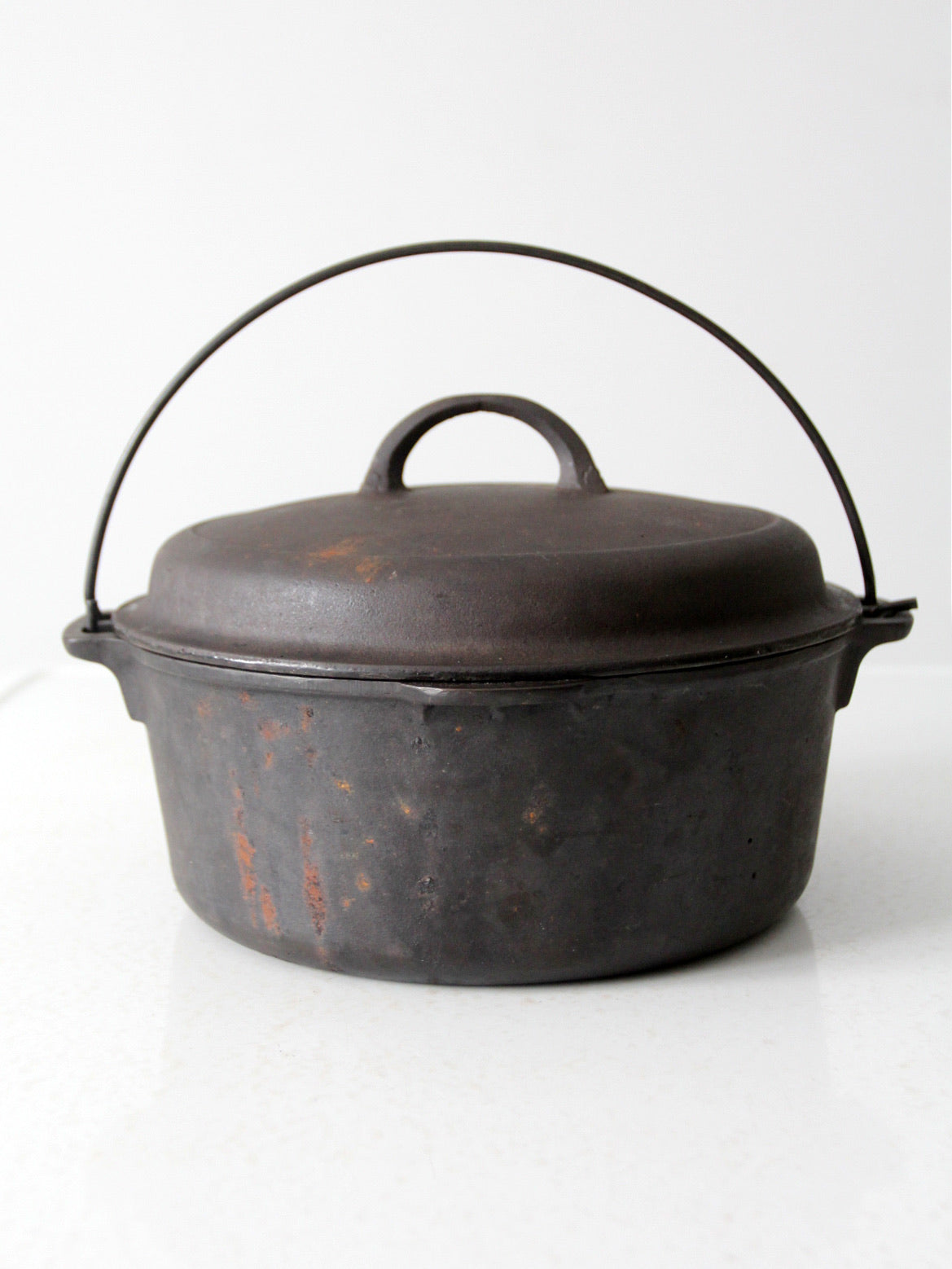 vintage cast iron dutch oven – 86 Vintage - Main Image