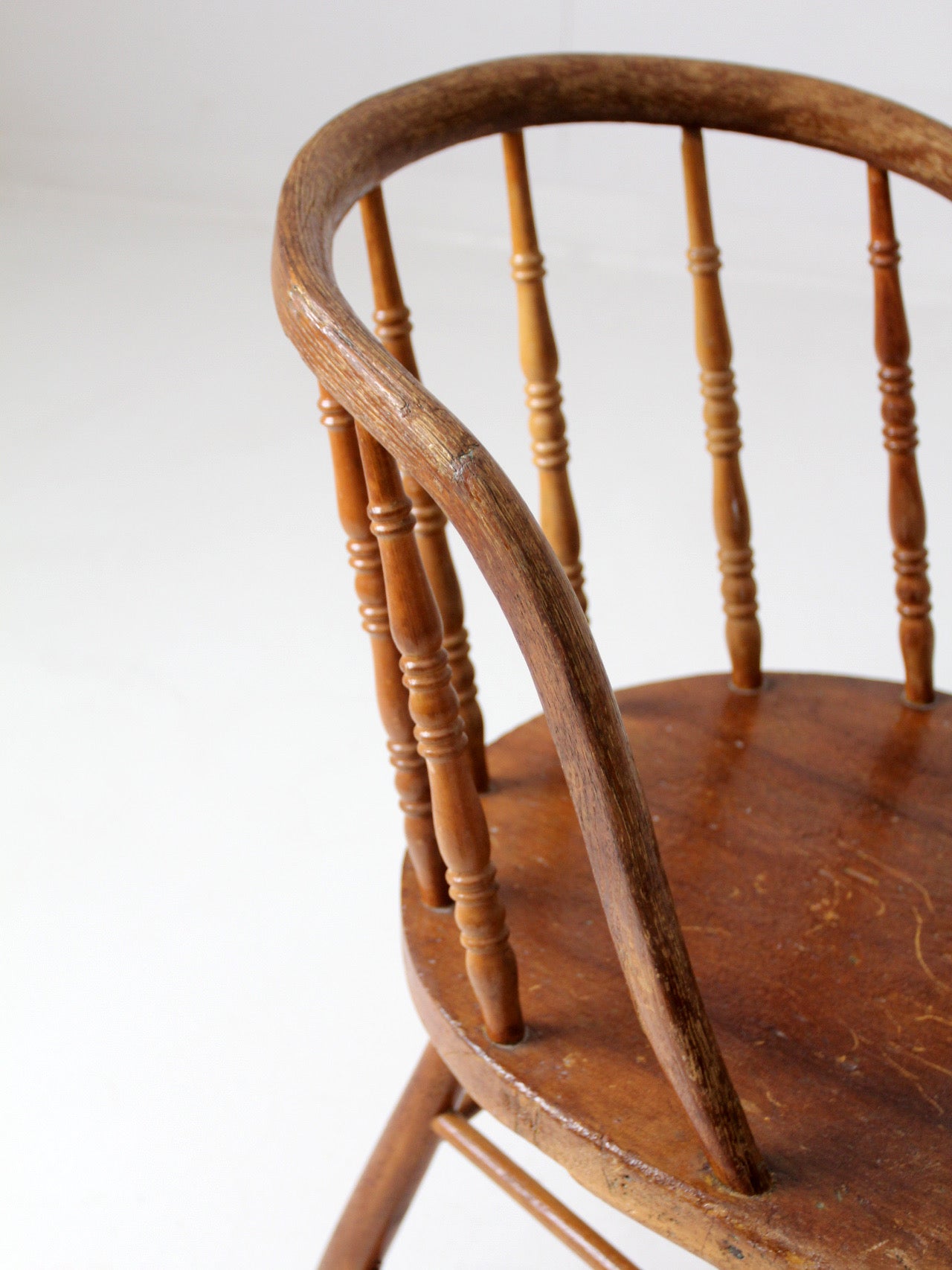 antique Windsor captains chair – 86 Vintage