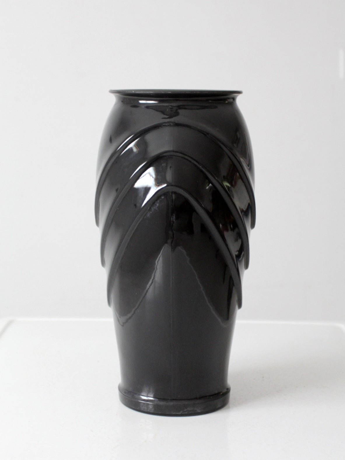 vintage Anchor Hocking black glass vase