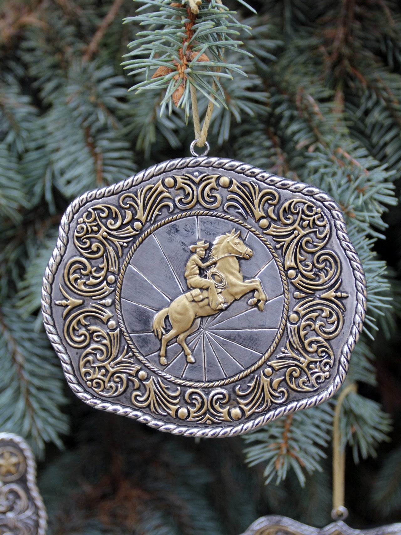 vintage western belt buckle ornament set