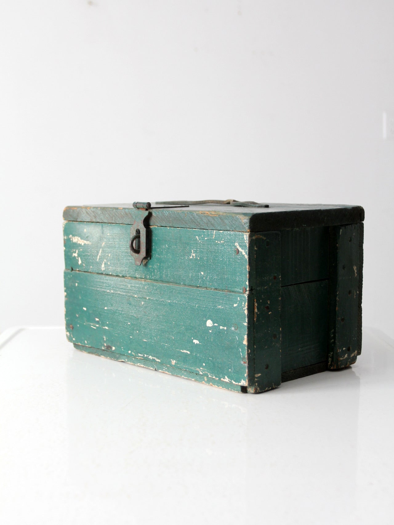 vintage painted wood tool box – 86 Vintage