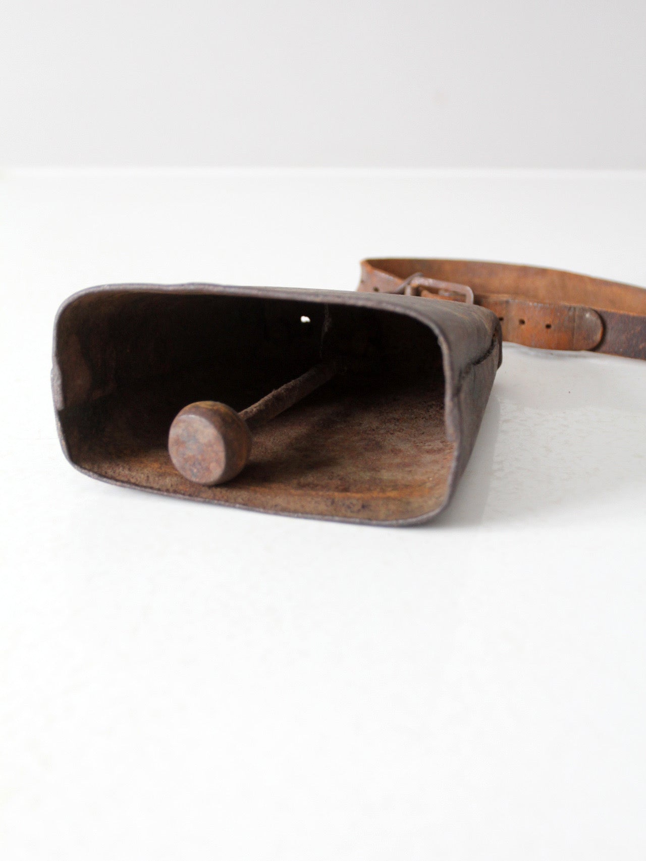 antique cow bell – 86 Vintage