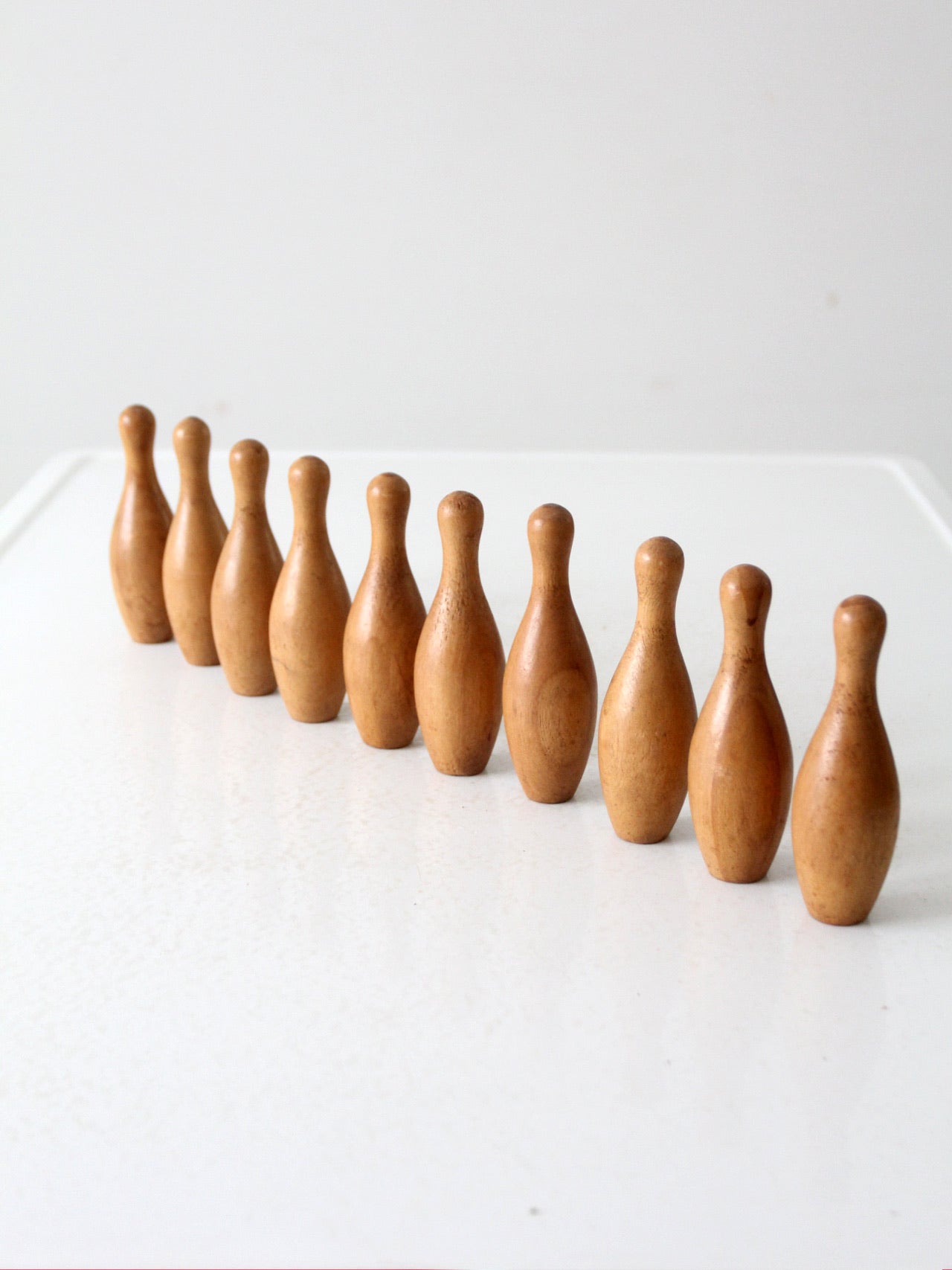 vintage tabletop wooden bowling pins set of 10 – 86 Vintage