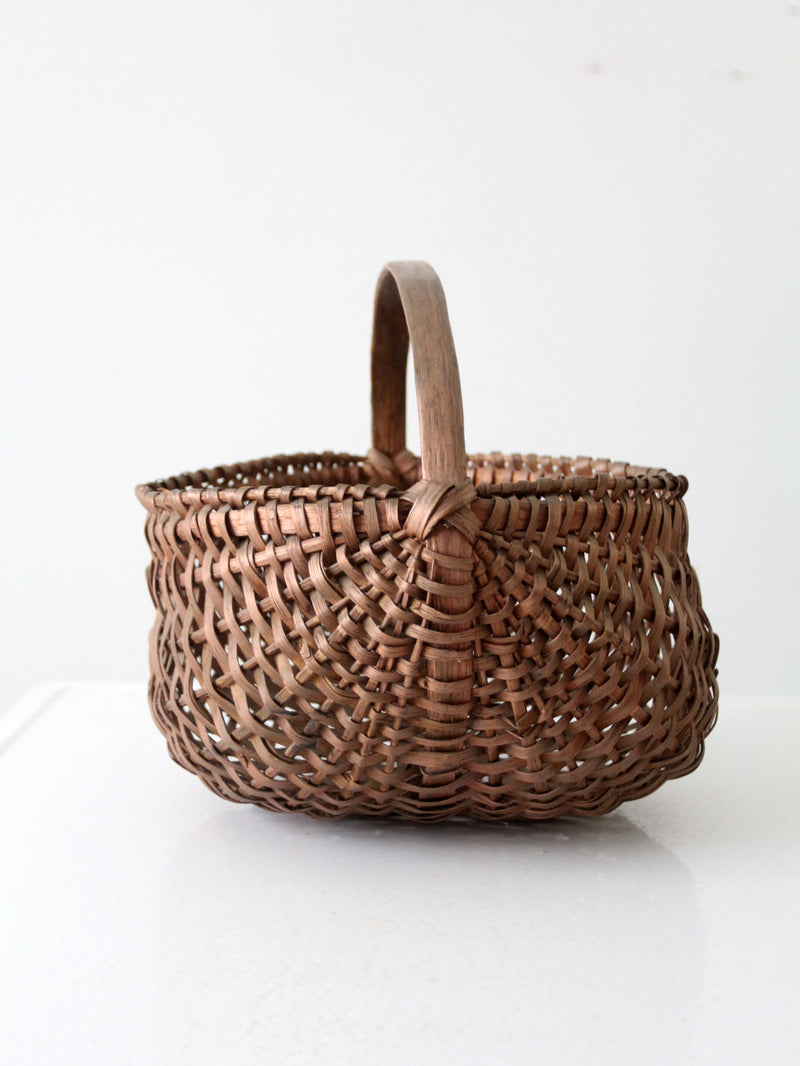 vintage gathering buttocks basket