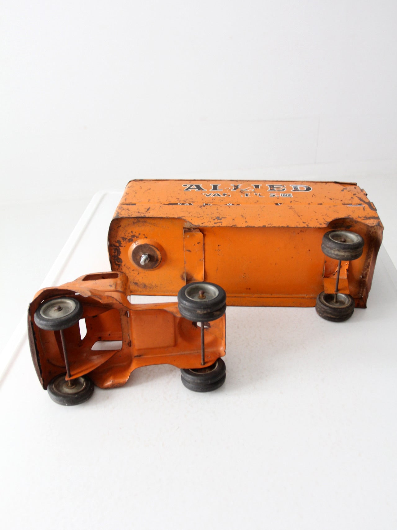 JOUET ANCIEN CAMION grue Tonka orange en métal vintage EUR 20,00 JOUET ANCIEN CAMION grue Tonka orange en métal vintage EUR 20,00