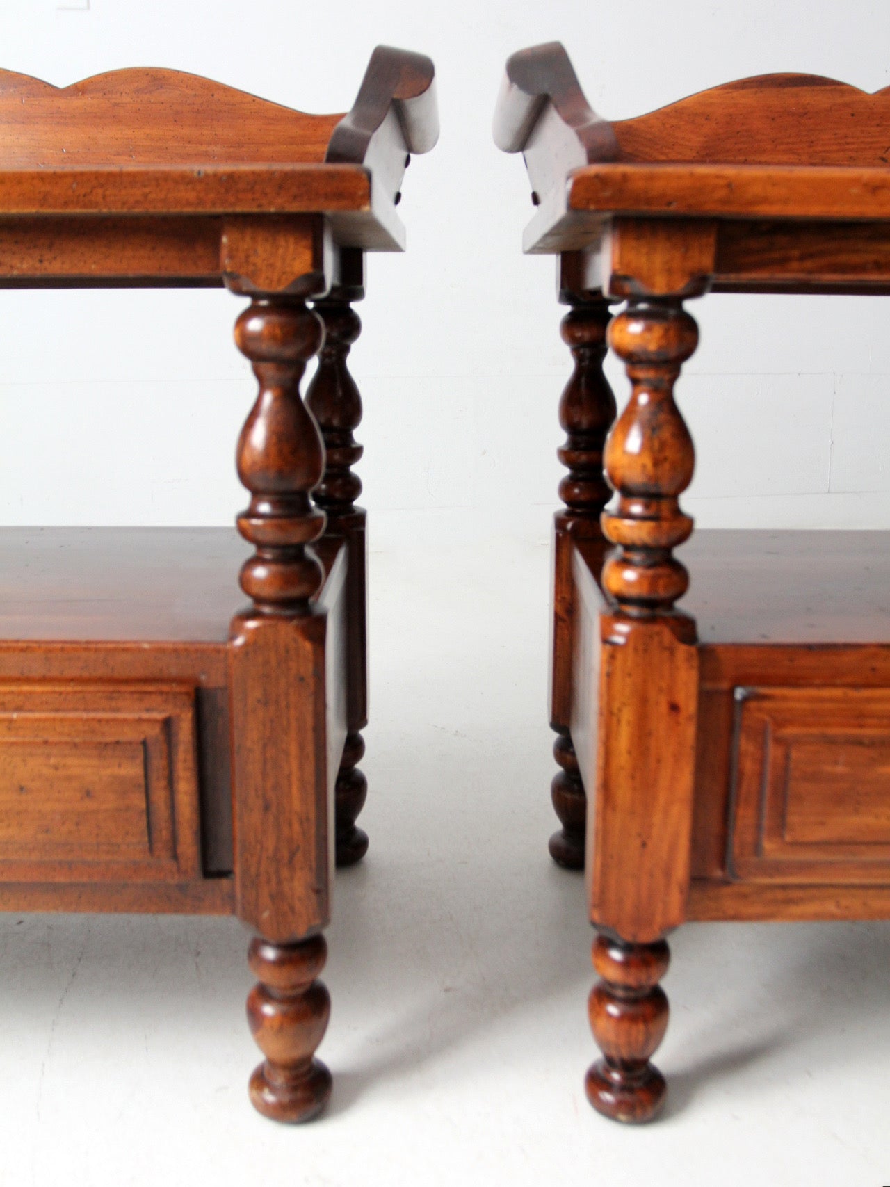 vintage Colonial Revival end tables pair
