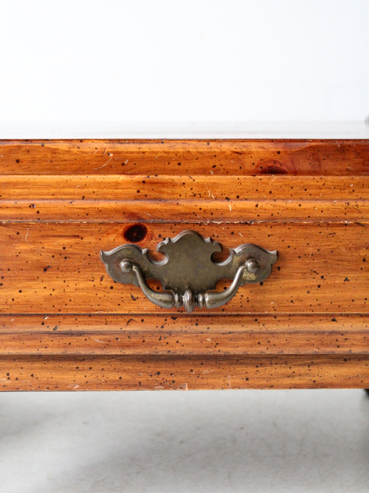 vintage Colonial Revival end tables pair