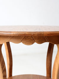 vintage oak Colonial Revival style end table