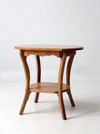 vintage oak Colonial Revival style end table