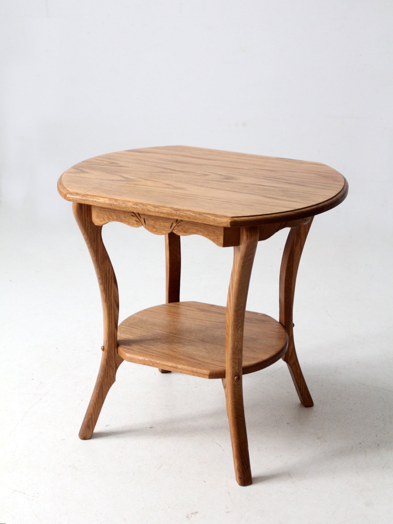 vintage oak Colonial Revival style end table
