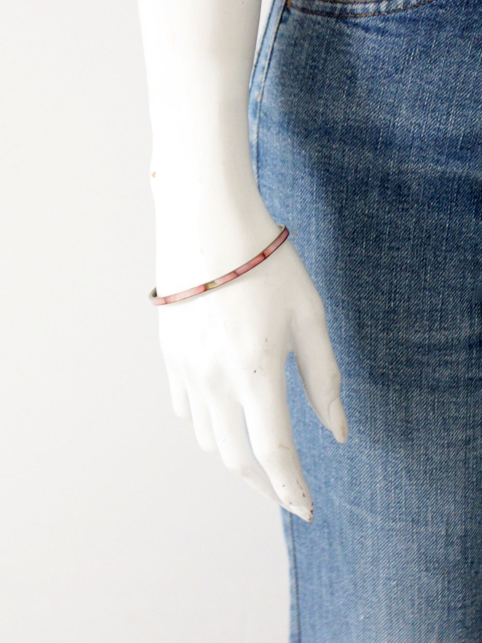 1970s pink shell inlay brass bangle bracelet