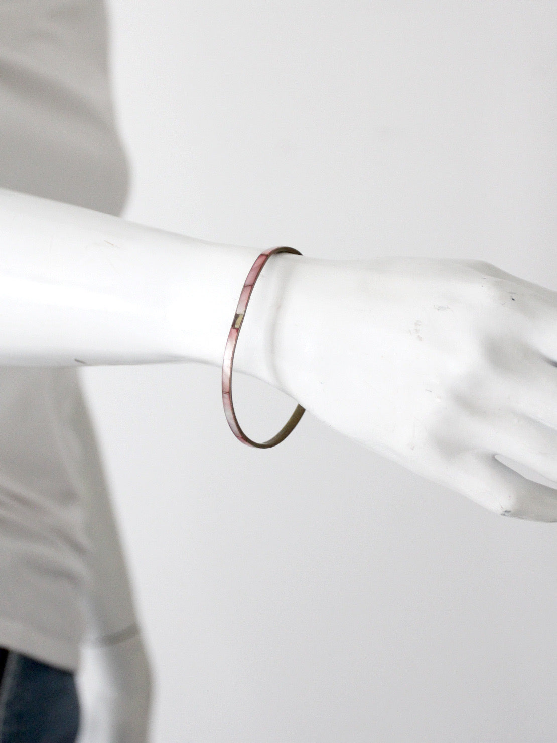 1970s pink shell inlay brass bangle bracelet