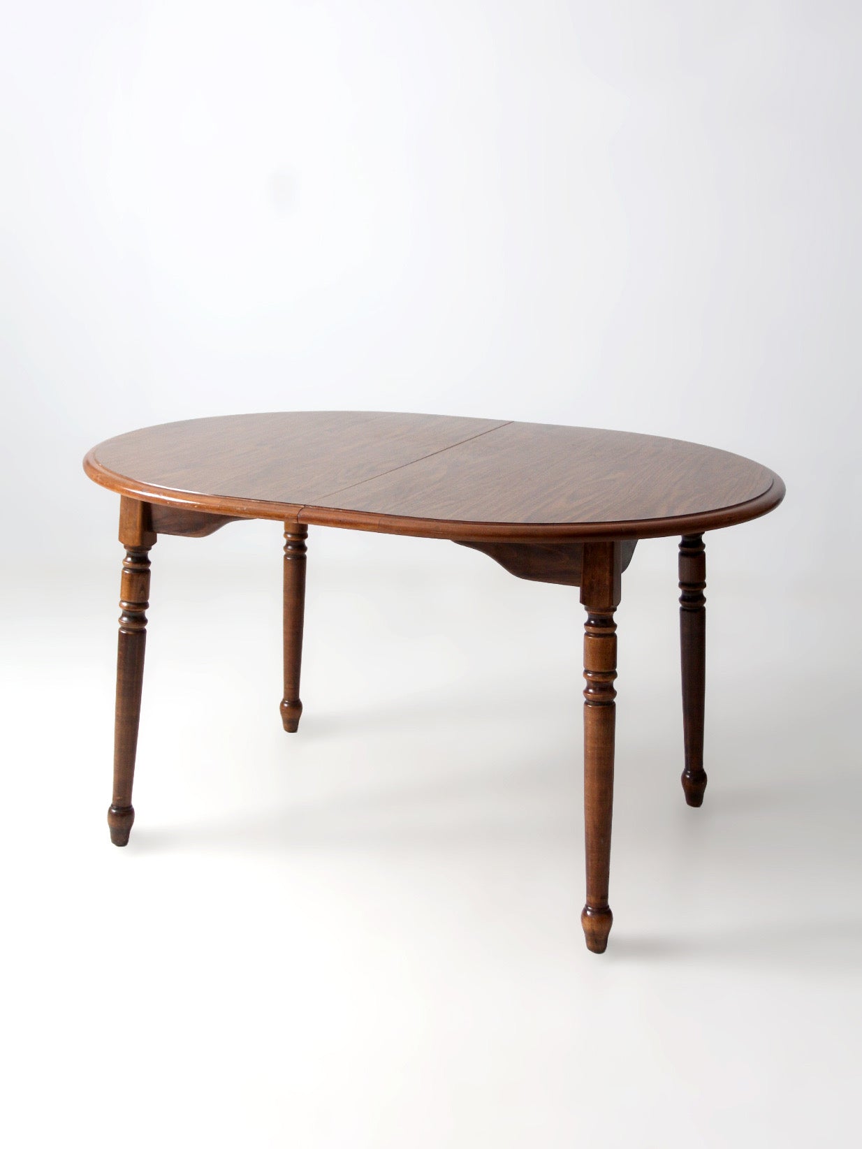 mid-century Colonial Revival extendable dining table