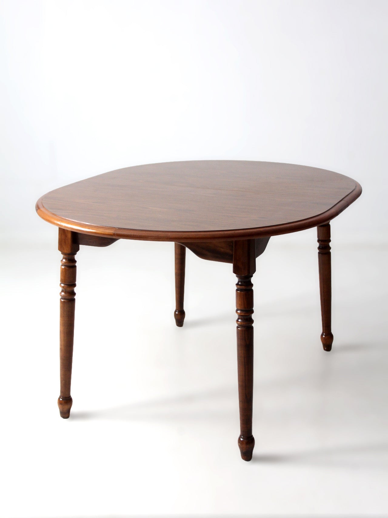 mid-century Colonial Revival extendable dining table