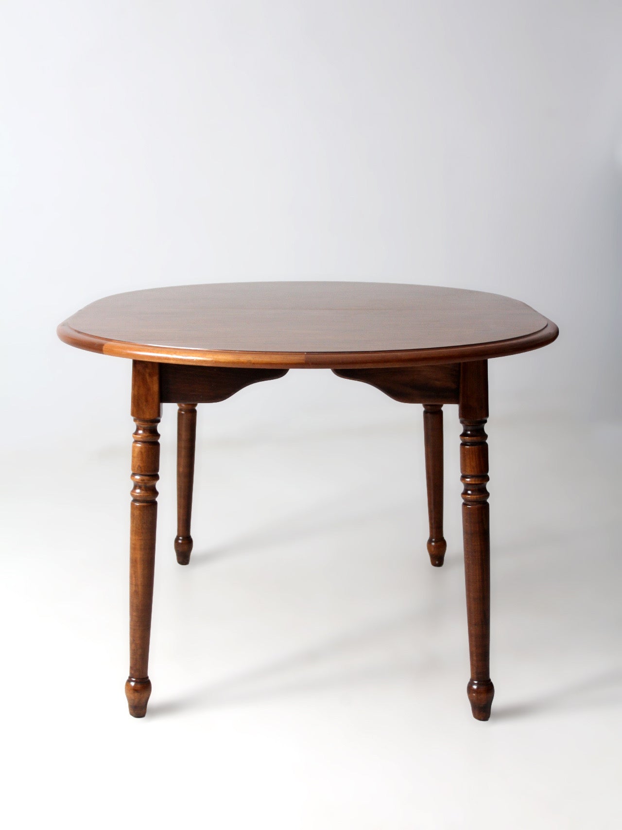 mid-century Colonial Revival extendable dining table