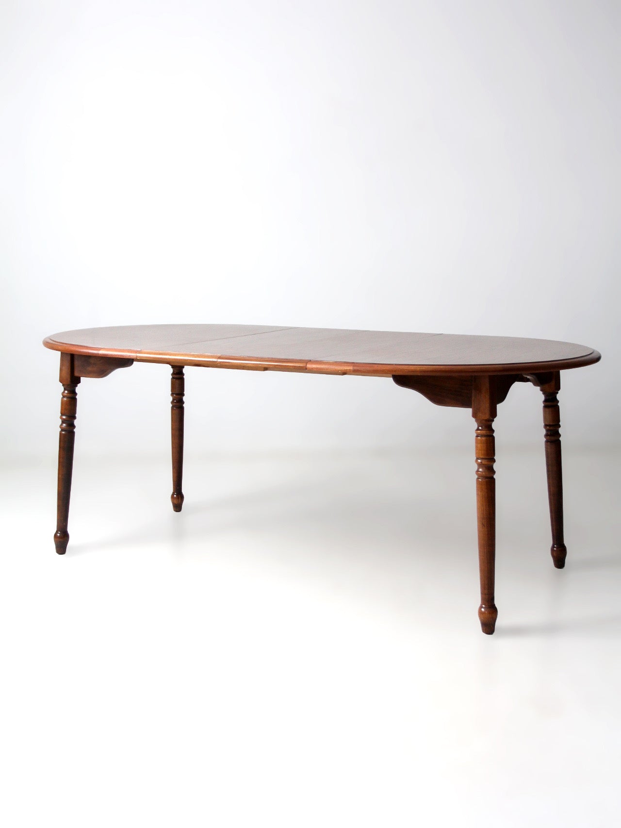 mid-century Colonial Revival extendable dining table
