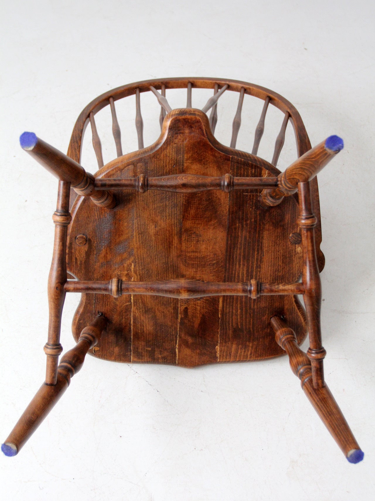 antique American Windsor brace-back armchair