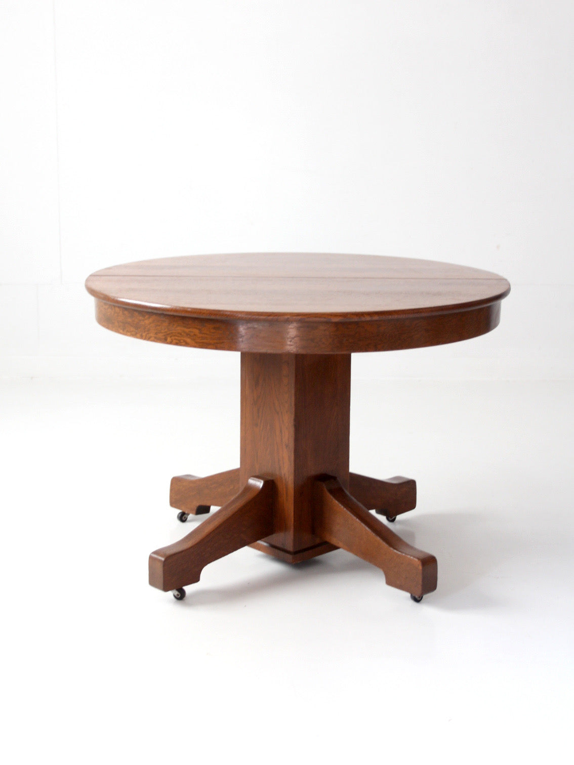 antique Arts & Crafts oak pedestal table
