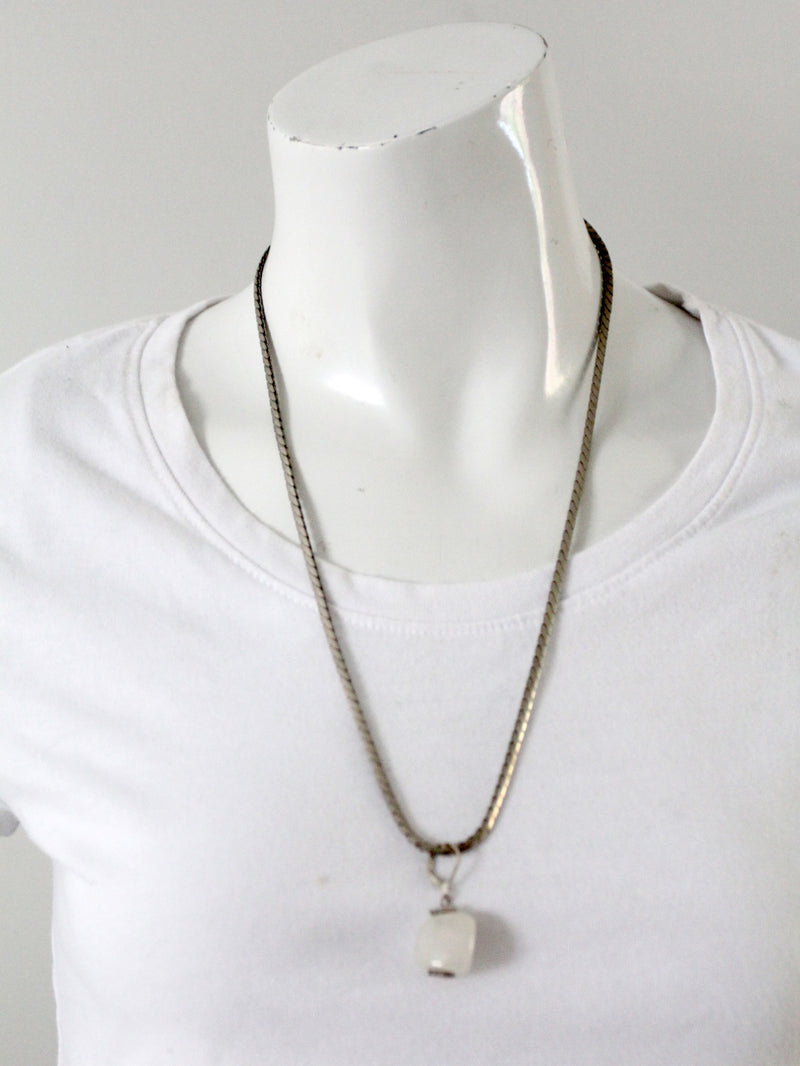 vintage white stone pendant necklace