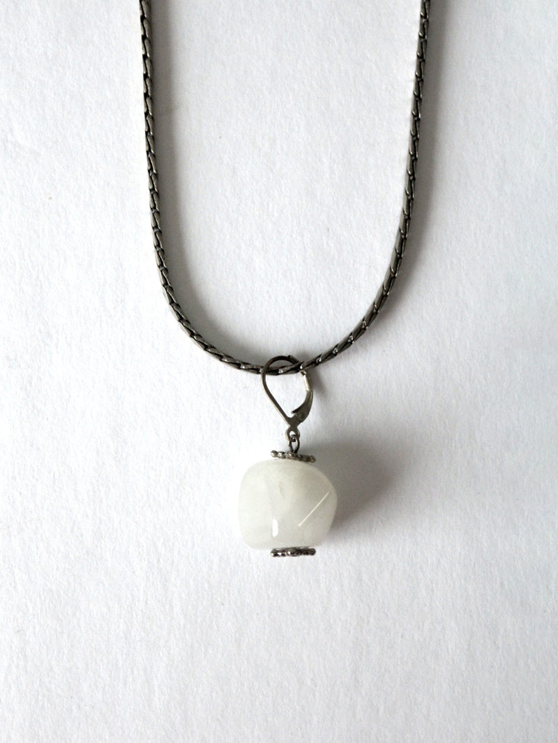 vintage white stone pendant necklace