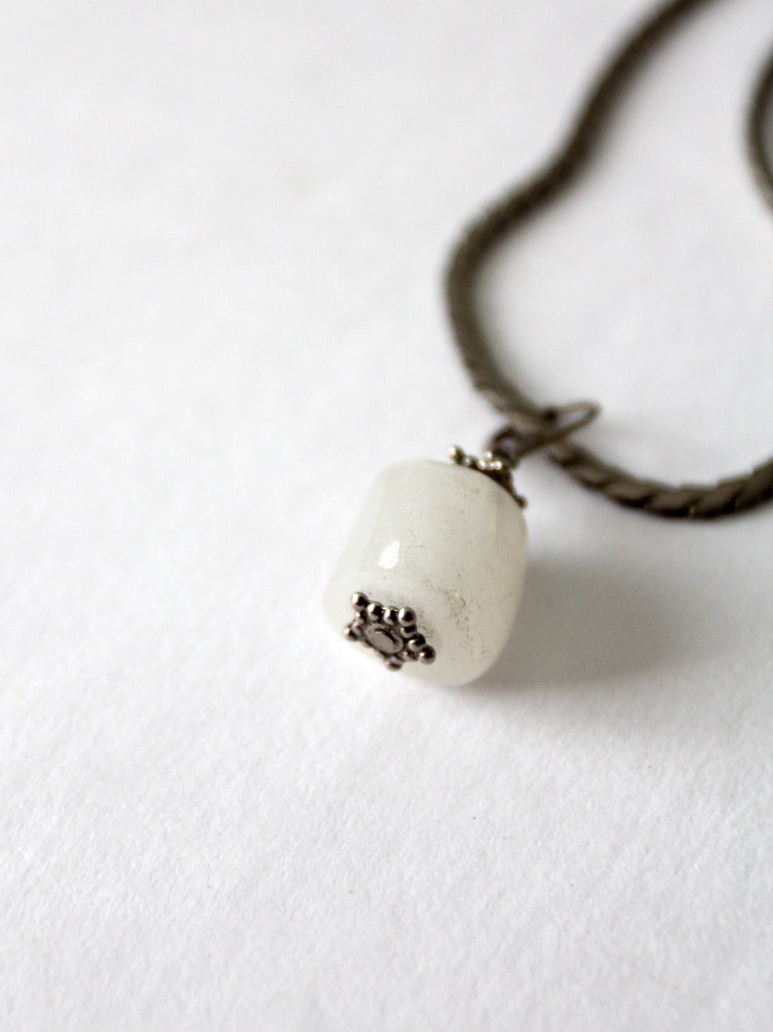 vintage white stone pendant necklace